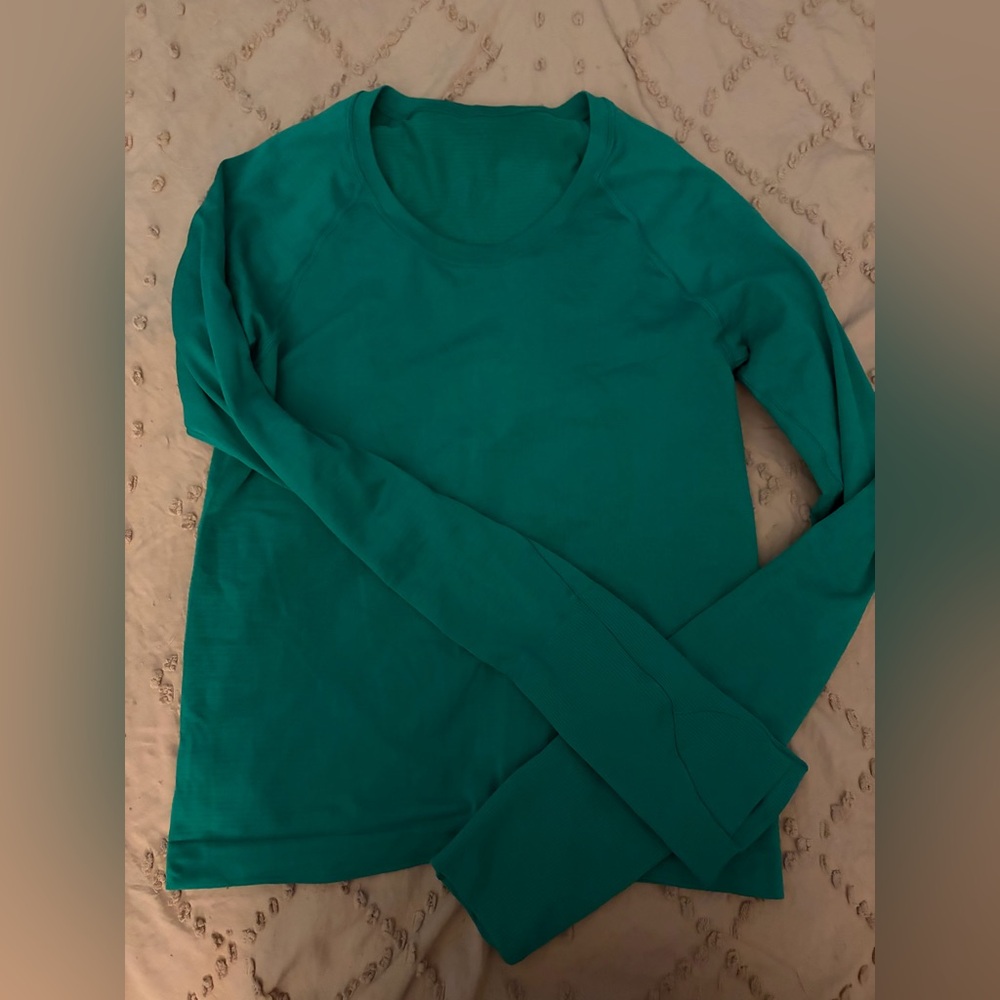 Lulu Lemon Women's Green Long Sleeve Top